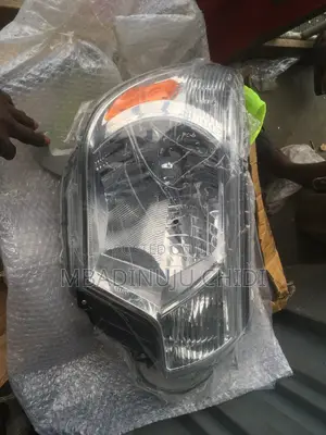 Head Light Tacoma 2012