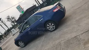 Toyota Camry LE 4dr Sedan (2.4L 4cyl 5A) 2009 Blue
