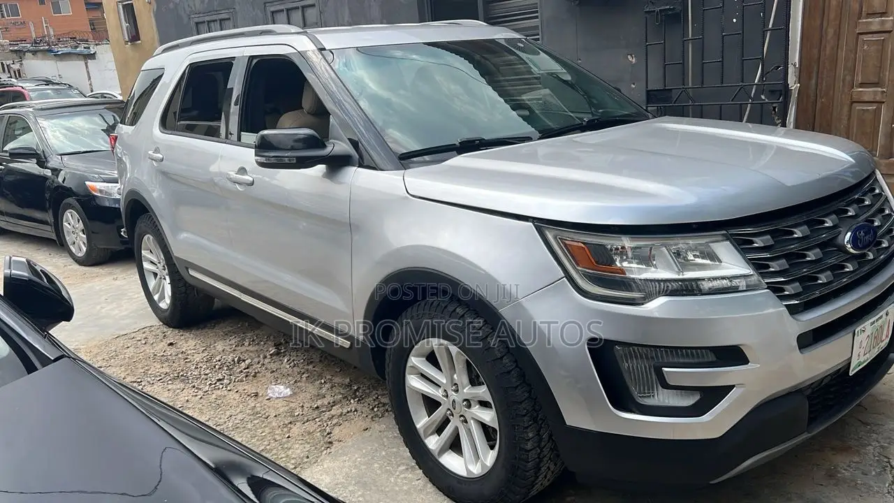Ford Explorer 2017 Silver