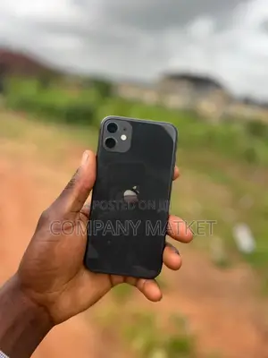 Apple iPhone 11 64 GB Black