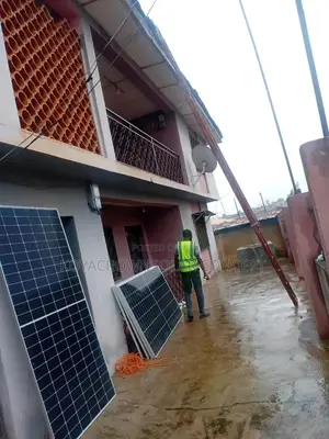 4kw Solarhybrid Inverter System
