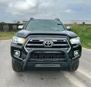 Toyota Tacoma 2018 Black