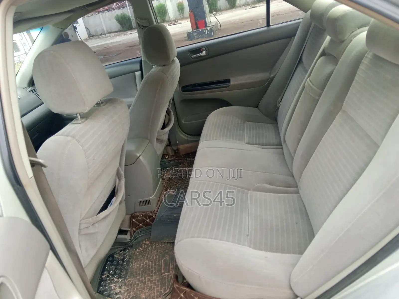 Toyota Camry 2005 Silver