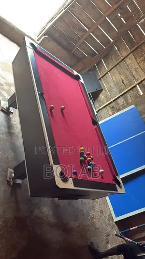 7ft Snooker / Pool Table With Accessorie Good Condition