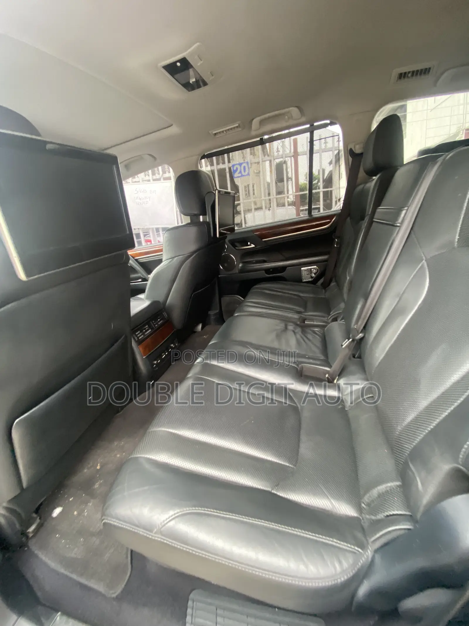 Lexus LX 2016 Black