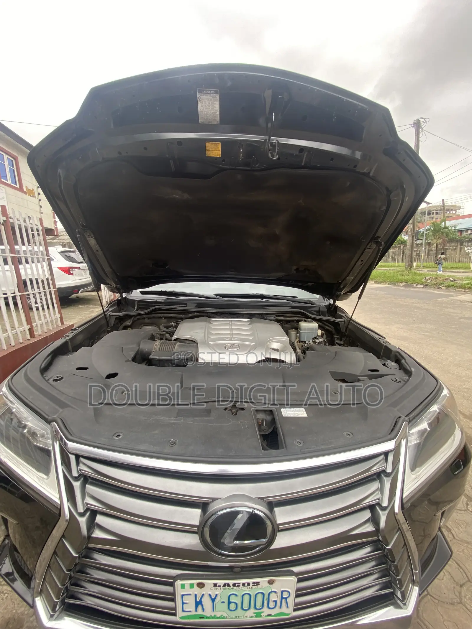Lexus LX 2016 Black