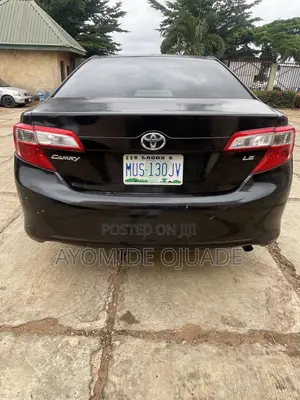 Toyota Camry LE 4dr Sedan (2.5L 4cyl 6A) 2013 Black