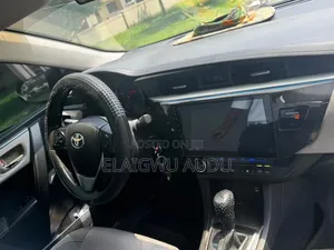 Toyota Corolla 2015 Green