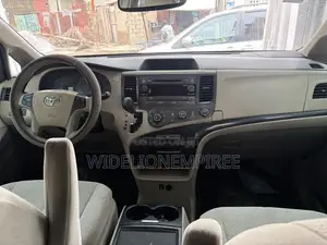 Toyota Sienna LE 7 Passenger 2012 Gray