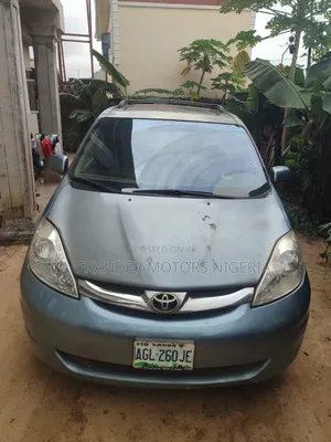 Toyota Sienna 2006 Blue