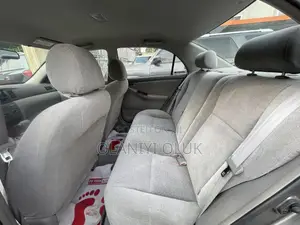 Toyota Corolla 2004 Gray