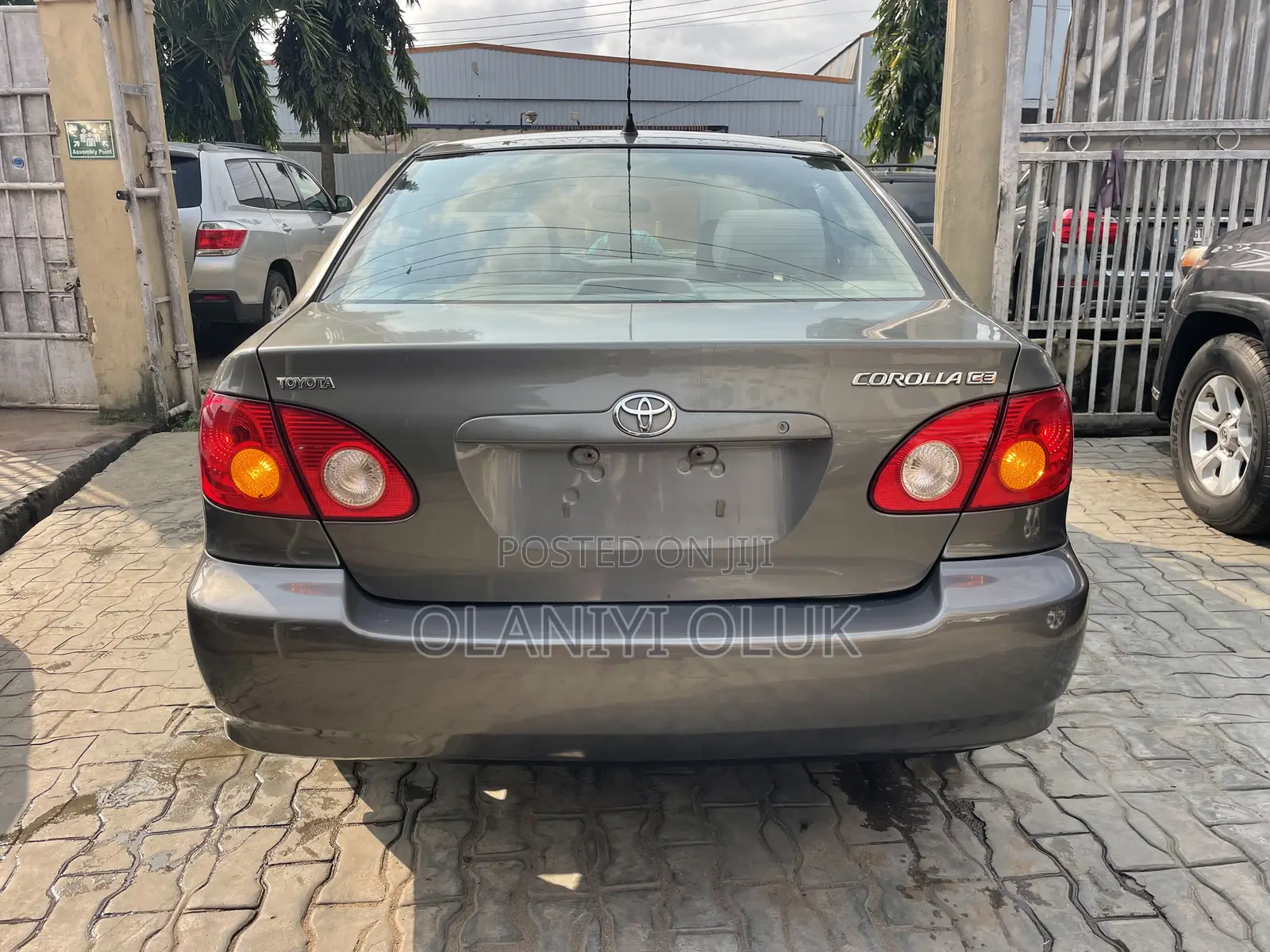 Toyota Corolla 2004 Gray