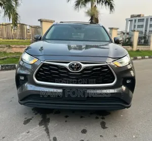 Toyota Highlander 2022 Gray