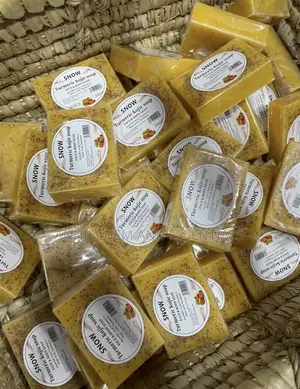 Snow Turmeric Kojic Acid Face Body Soap