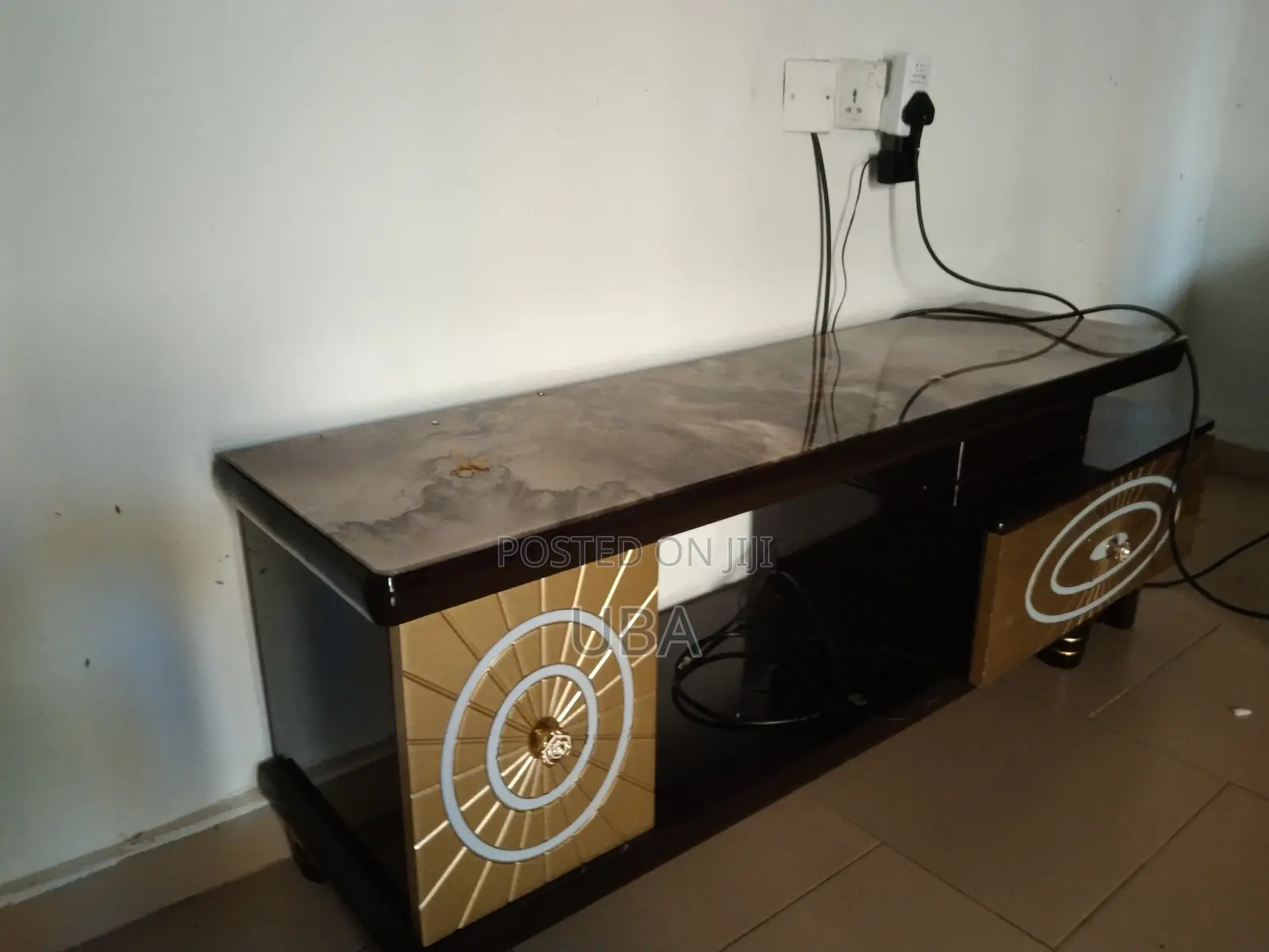 Foreign Glass Top TV Stand