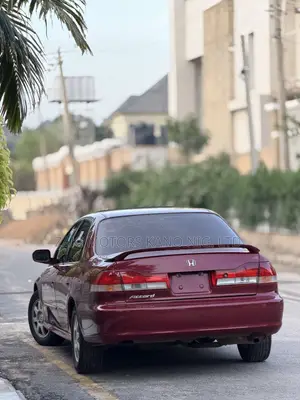 Honda Accord 2002 Maroon