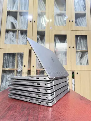 Laptop Dell Latitude 7400 8GB Intel Core i7 SSD 256GB