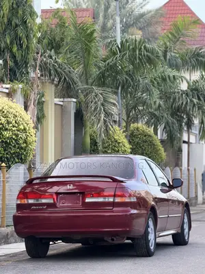 Honda Accord 2002 Maroon