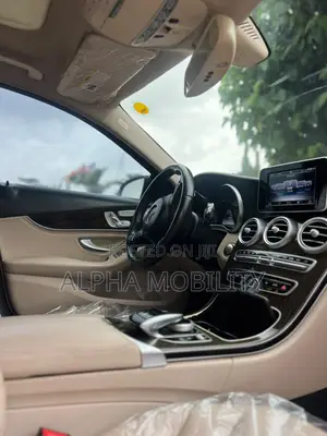 Mercedes-Benz C300 2015 Black