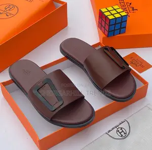 Quality Men Hermes Palm Slippers Comfort Meets Modern Style