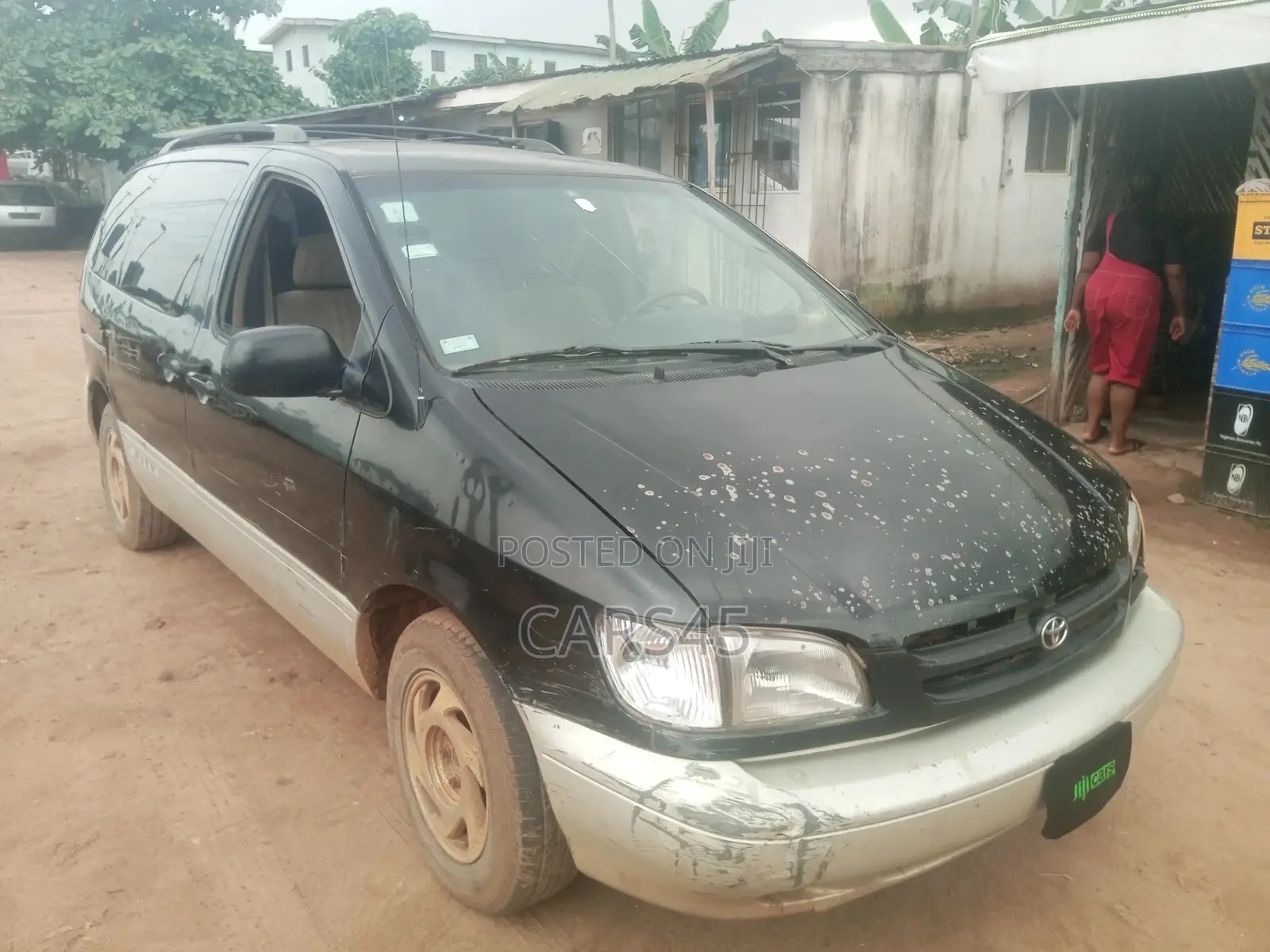 Toyota Sienna CE & 1 hatch 2000