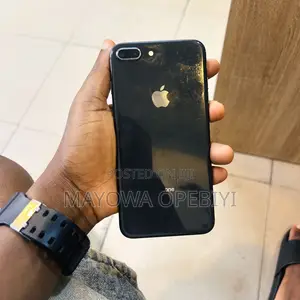 Apple iPhone 8 Plus 64 GB Black