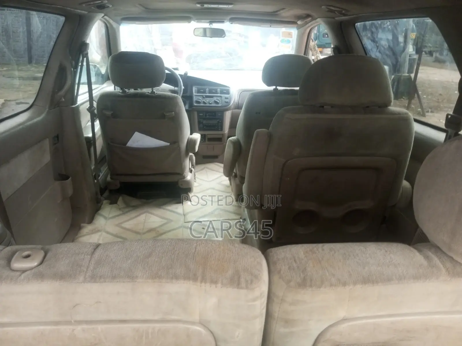 Toyota Sienna CE & 1 hatch 2000