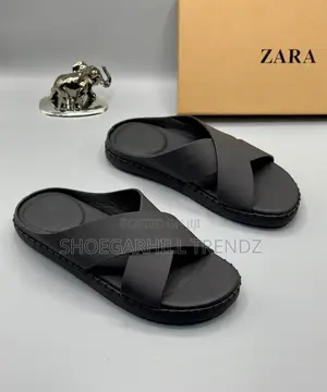 Zara Crisscross Palm Slippers | Modern Comfort Style