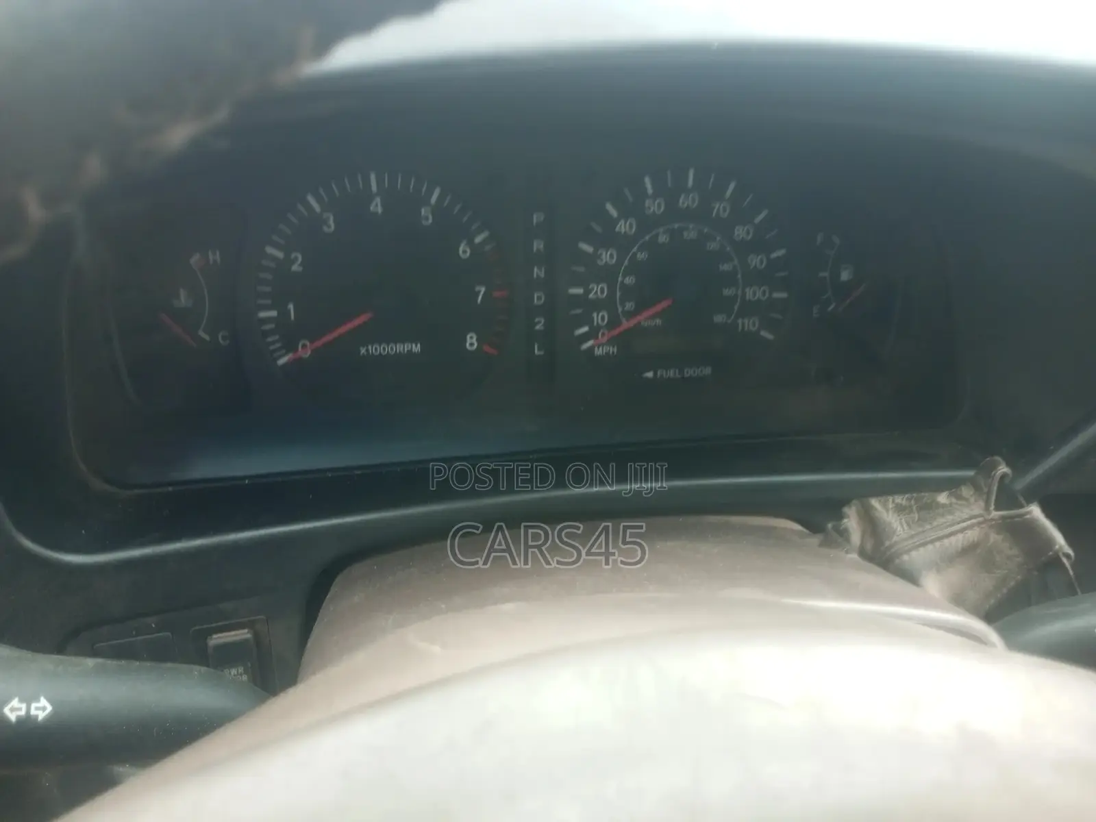 Toyota Sienna CE & 1 hatch 2000
