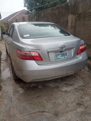 Toyota Camry 2009 Silver