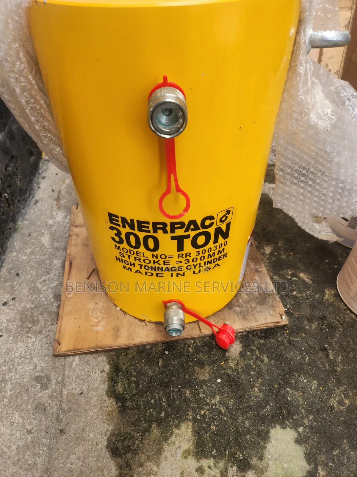 300 Ton Enerpac Hydraulic Jack