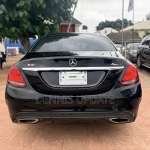 Mercedes-Benz C300 Luxury 4Matic Sedan AWD (2.0L 4cyl 7A) 2016 Black