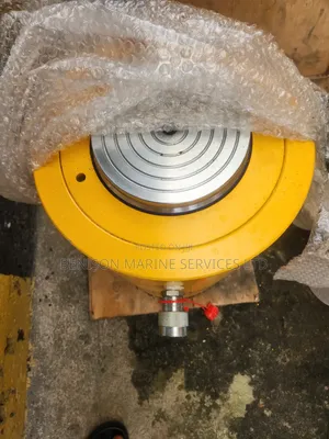 300 Ton Enerpac Hydraulic Jack