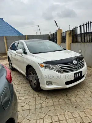 Toyota Venza AWD 2010 White