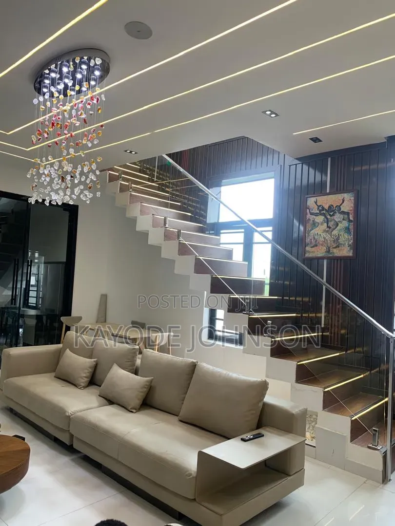 4 Bedroom Duplex for ShortLet