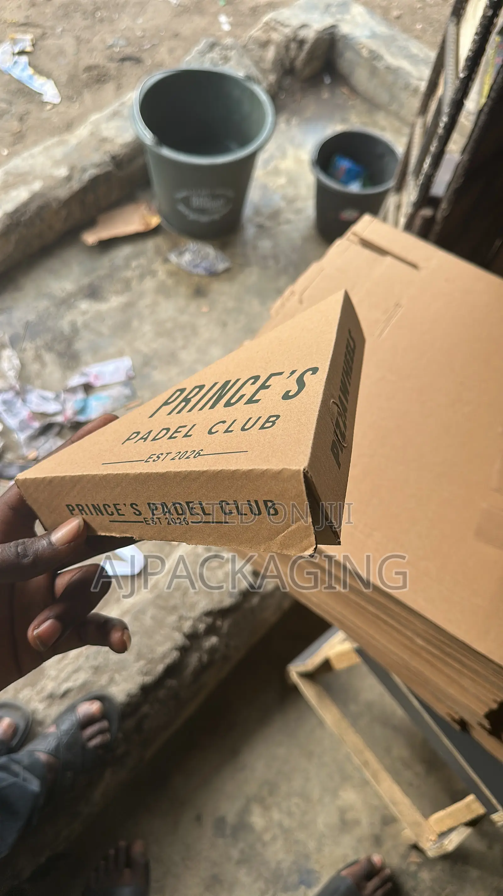 Branded Plain Pizza Boxes | Custom Sizes Available