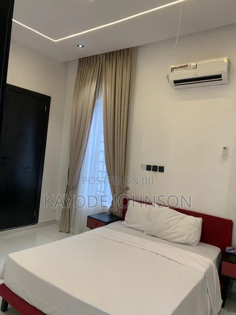 4 Bedroom Duplex for ShortLet
