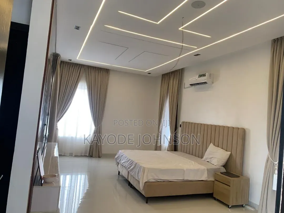 4 Bedroom Duplex for ShortLet