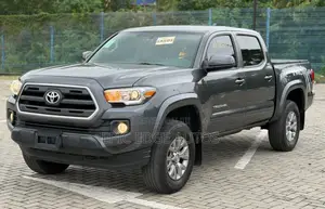 Toyota Tacoma SR5 2017 Green