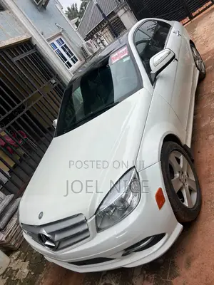 Mercedes-Benz C300 2009 White