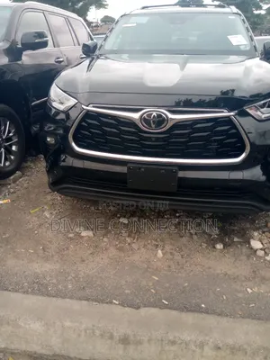 Toyota Highlander Limited 2021 Black