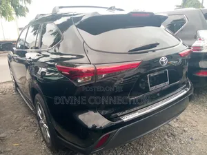 Toyota Highlander Limited 2021 Black