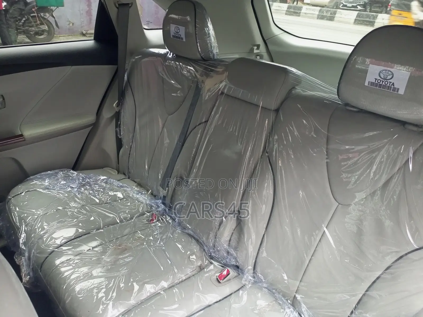Toyota Venza 2012 Silver