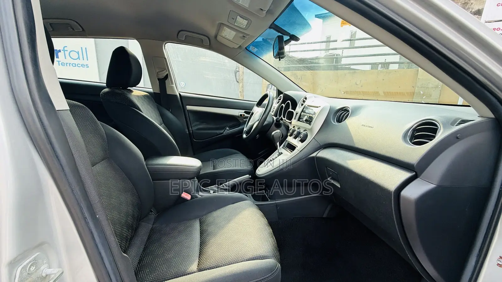 Pontiac Vibe 2.4 4WD 2010 Silver