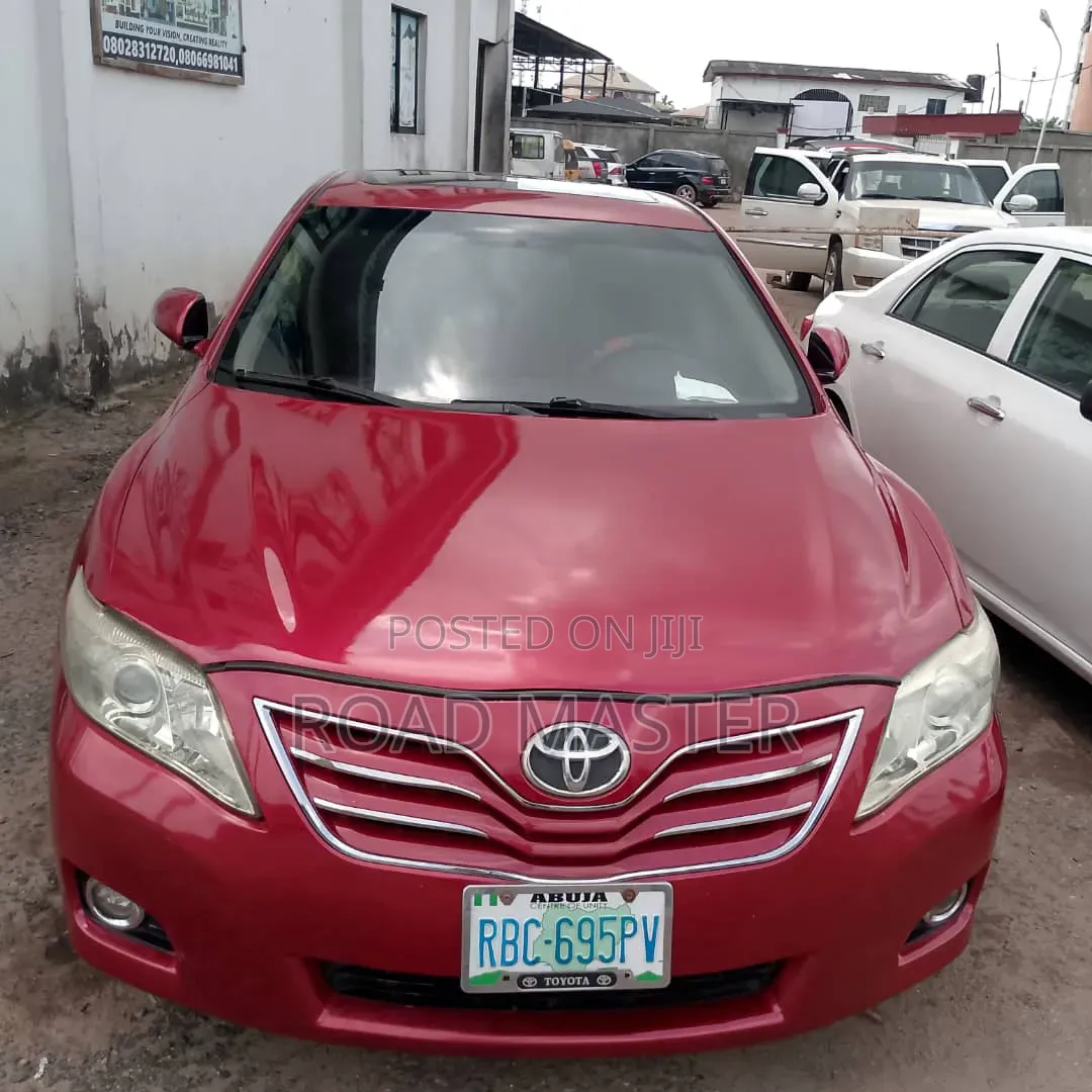 Toyota Camry 2009 Red