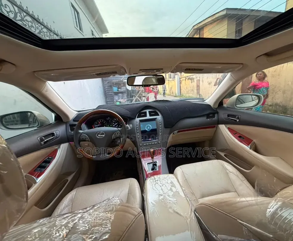 Lexus ES 2012 Gold