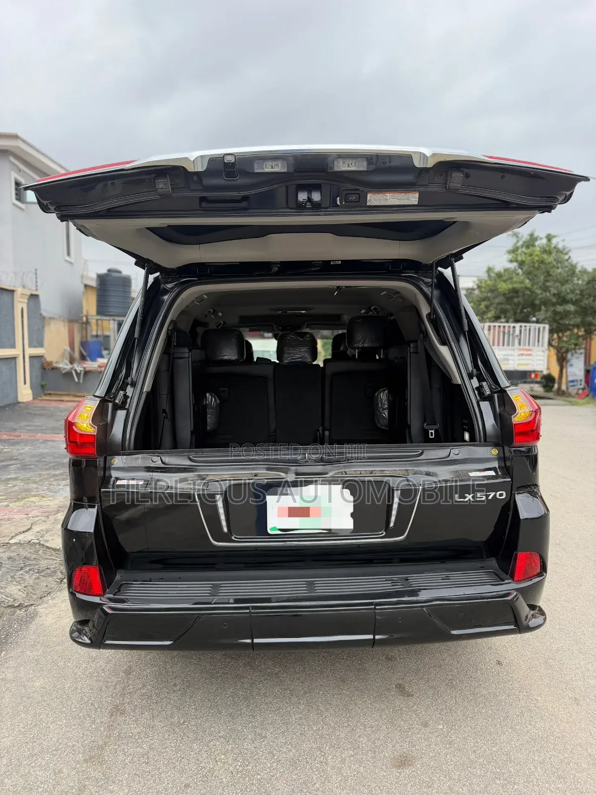 Lexus LX 2017 Black