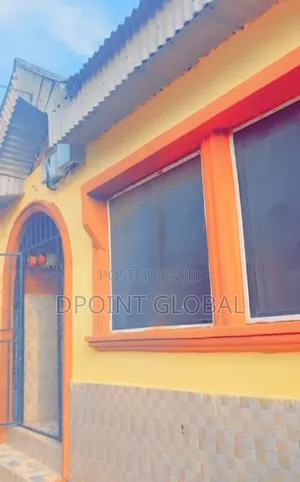 6bdrm Bungalow in In, Ipaja / Ipaja for sale