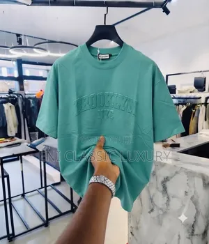 High Demand Luxury Men's Cargo Round Neck Best Quality Well Branded