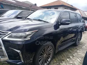 Lexus LX 570 AWD 2017 Blue
